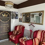Royal 3*